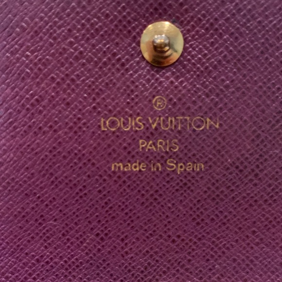 Louis Vuitton Vintage Epi Leather Wallet - Picture 7 of 11